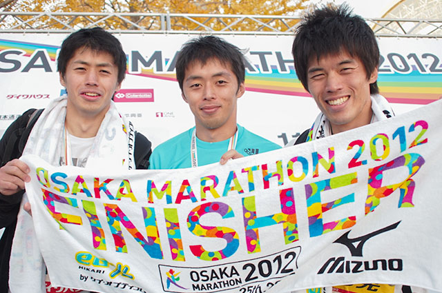 ヨッシャ！大阪マラソン2012 三兄弟で無事ゴールできました！